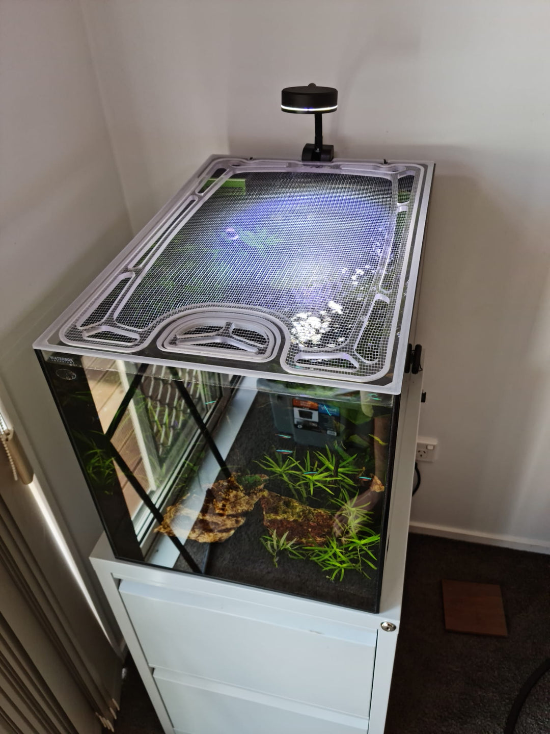 Lifegard Crystal AIO Peninsula 7.4 Gallon Custom Polycarbonate Aquarium Screen Top Lid