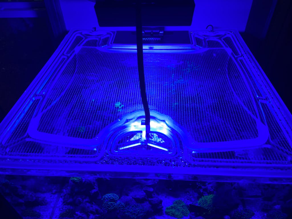 Marineland 93 Gallon Rimless Corner Overflow Custom Polycarbonate Aquarium Screen Top Lid
